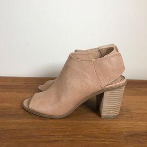 Mossimo Light Nude/ Blush Chunky Heel Peep-Toe
